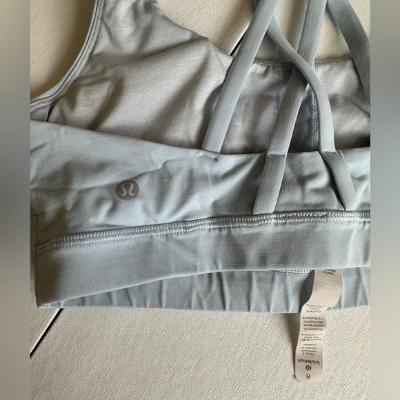 Lululemon Periwinkle Colored Sports Bra Size 8 - Picture 3 of 3